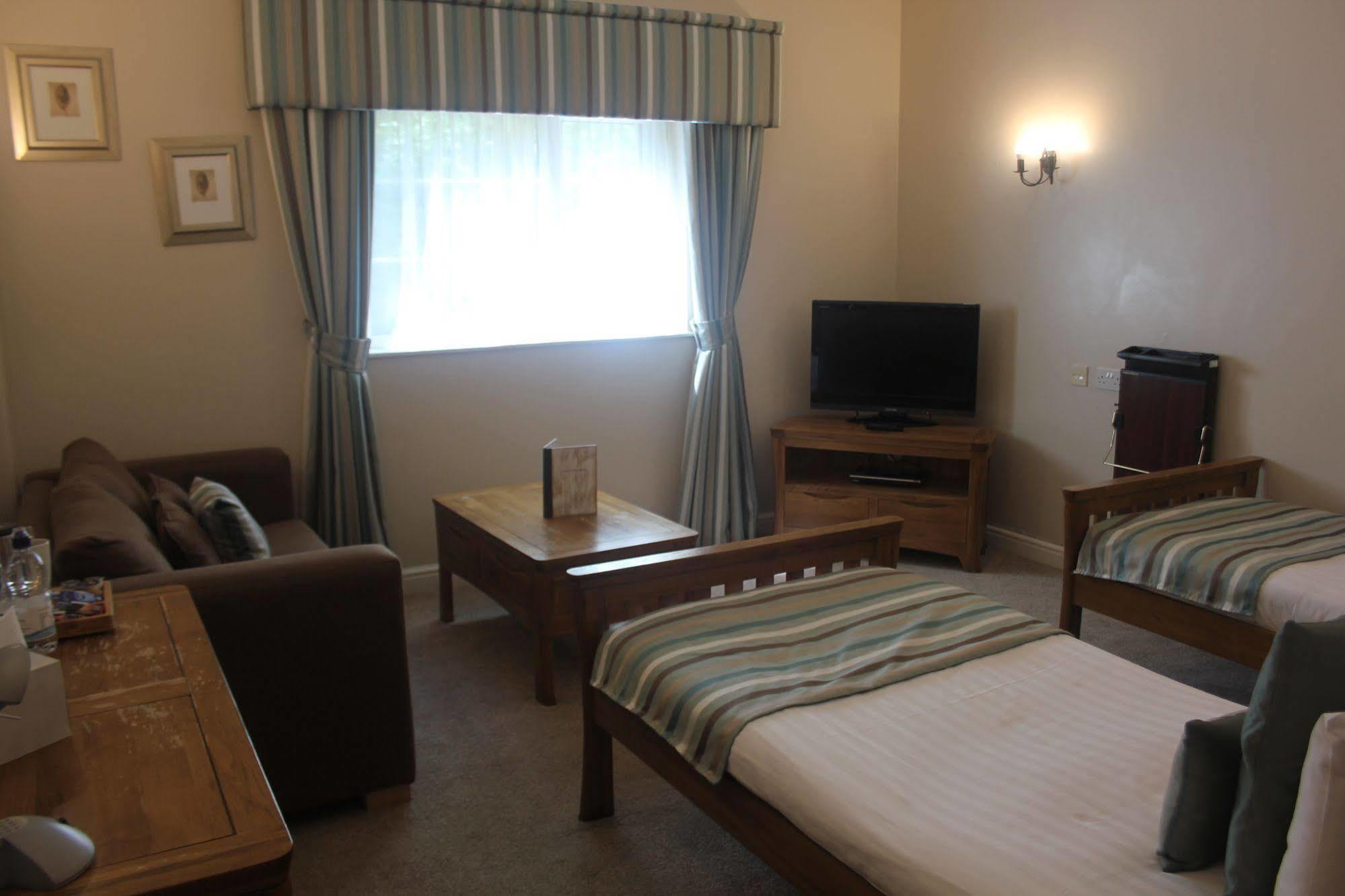 Nant Ddu Lodge Hotel & Spa マーサー・ティドビル エクステリア 写真